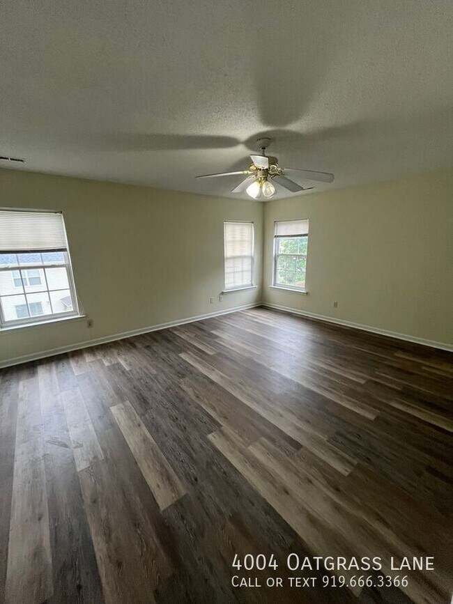 Building Photo - 4004 Oatgrass Ln