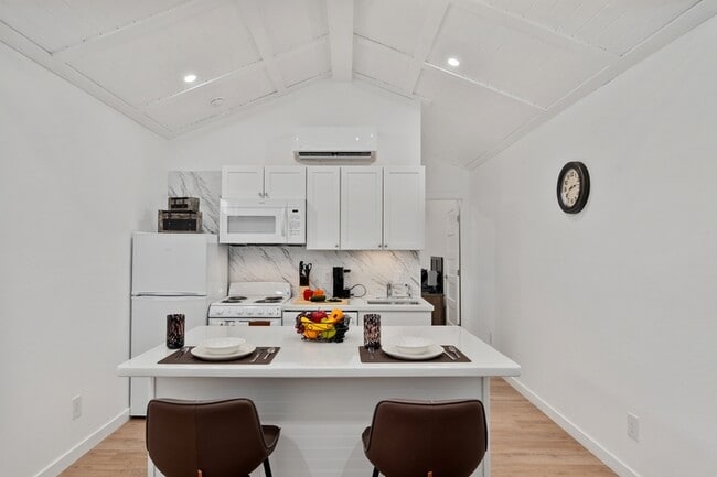 Building Photo - 720 Pritchett Ln