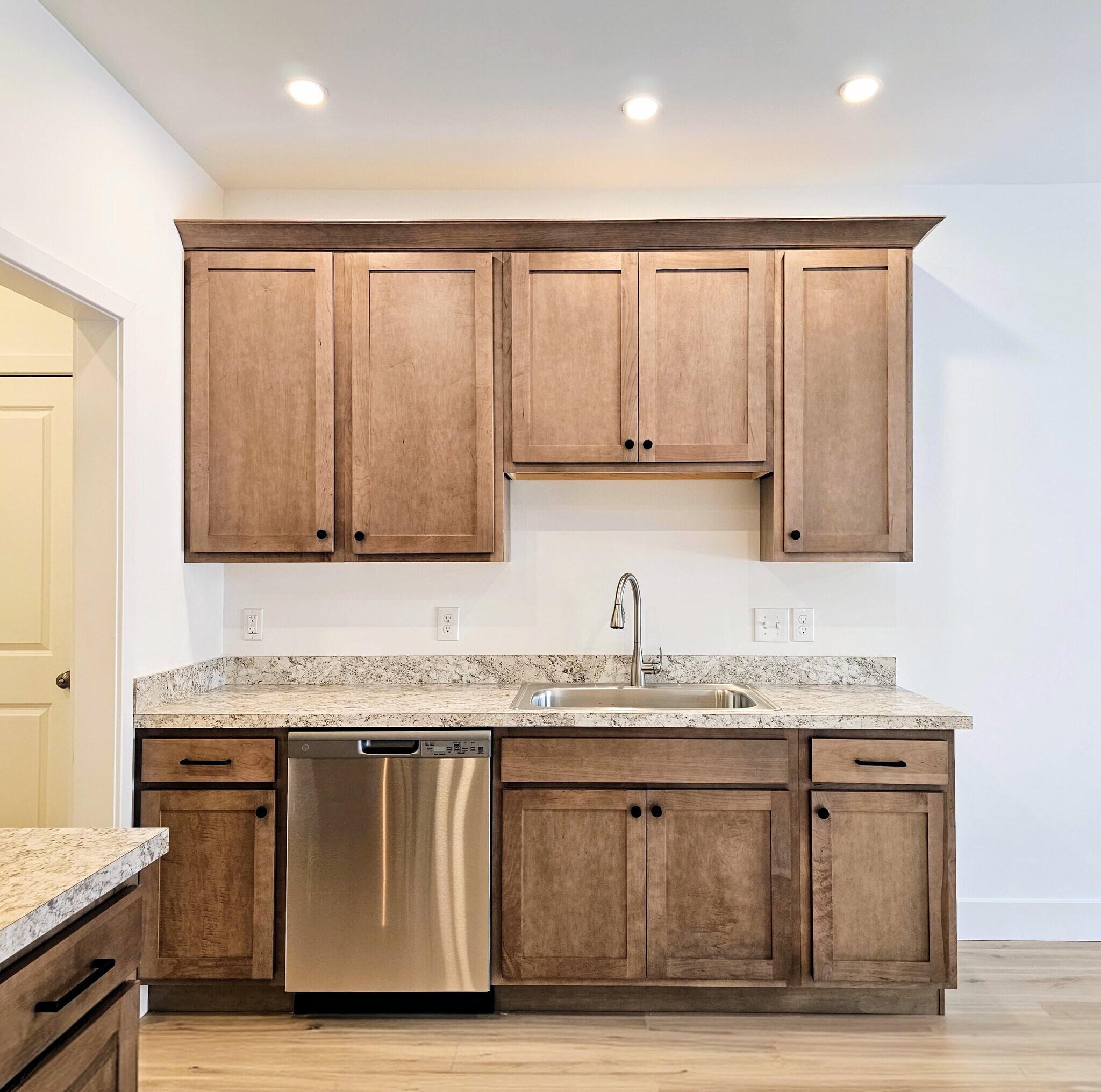 Building Photo - 398 Hensley St