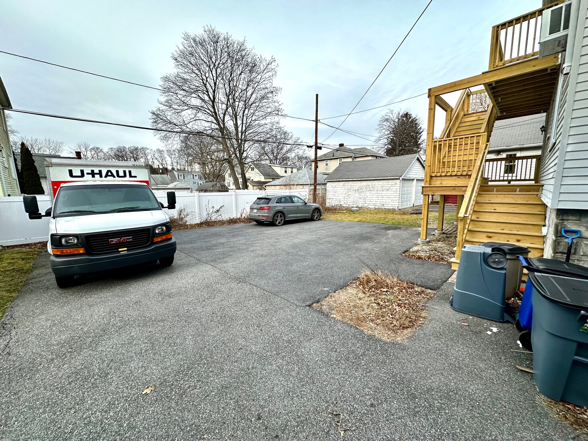 Building Photo - 156 Main St