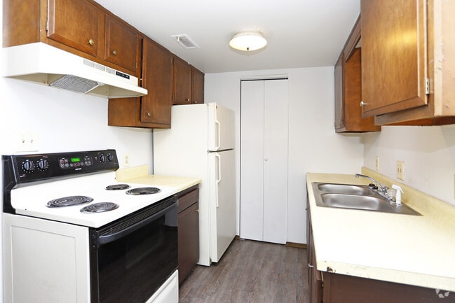 Kitchen Example - Hidden Village Square Apartments