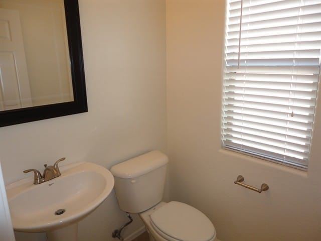 Building Photo - 4647 E Laurel Ave