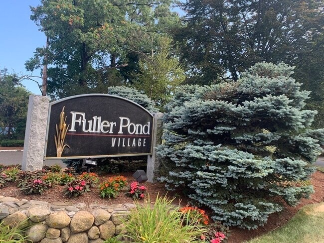 Building Photo - 14 Stony Brook Ln