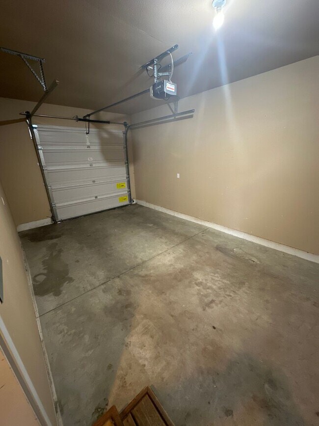 Building Photo - nov208