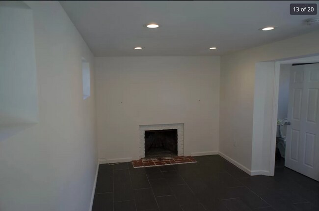 Building Photo - 8640 San Luis Ave
