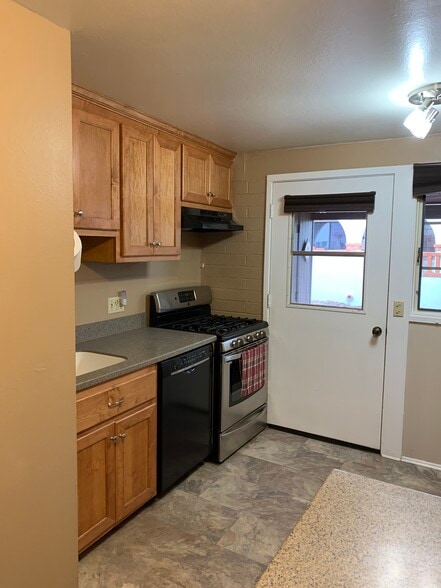 Building Photo - 436 S Paseo Cerro