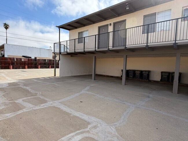 Building Photo - 311 E McElhany Ave