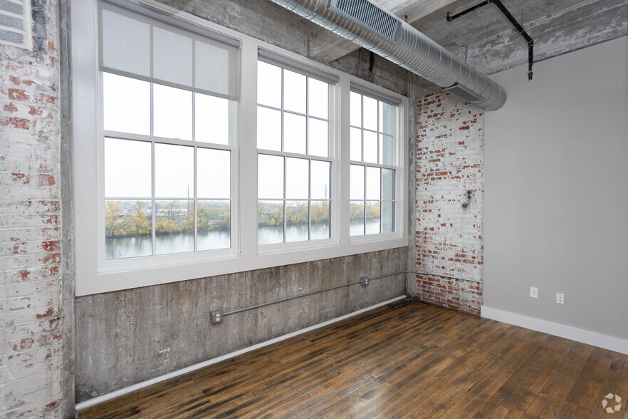 1BR, 1BA - 650SF - Crescendo Loft Apartments