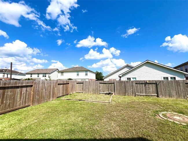 Building Photo - 21235 Bending Green Way