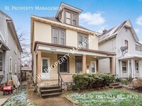 Building Photo - 3 bedroom & 1.5 bath duplex in Old North C...