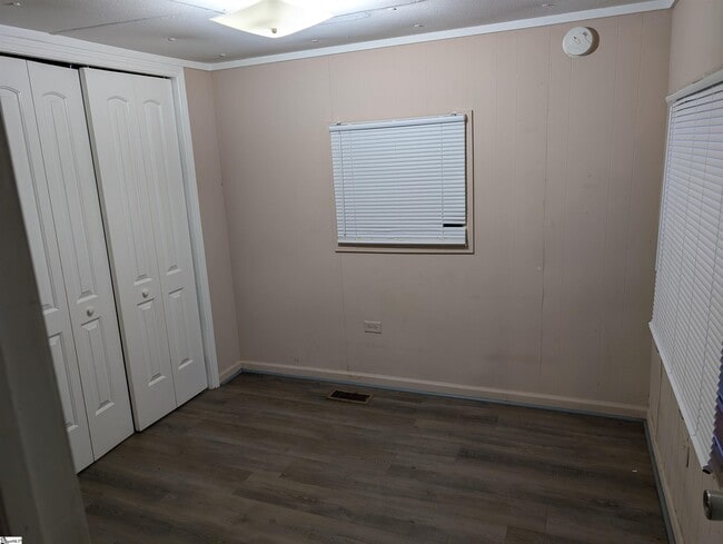 Building Photo - 2743 E Tyger Bridge Rd