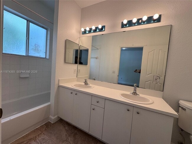 Building Photo - 8500 SW 150th Ave