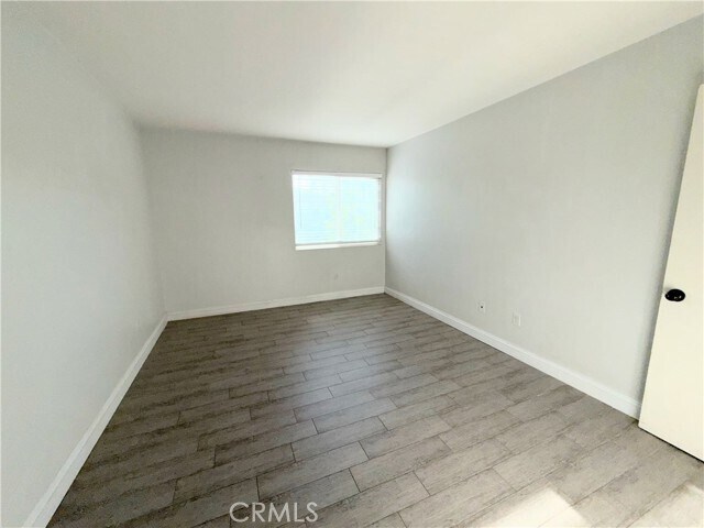 Building Photo - 8425 Sunset Trail Pl