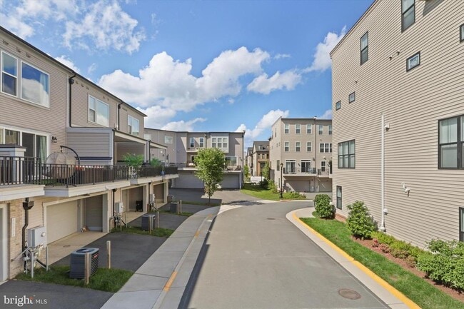 Building Photo - 42336 Zebulon Sq