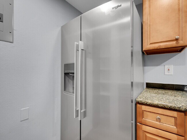 Building Photo - $1,545.95, 2-bed, 2-bath located in Denver with $500 OFF FIRST MONTH'S RENT!