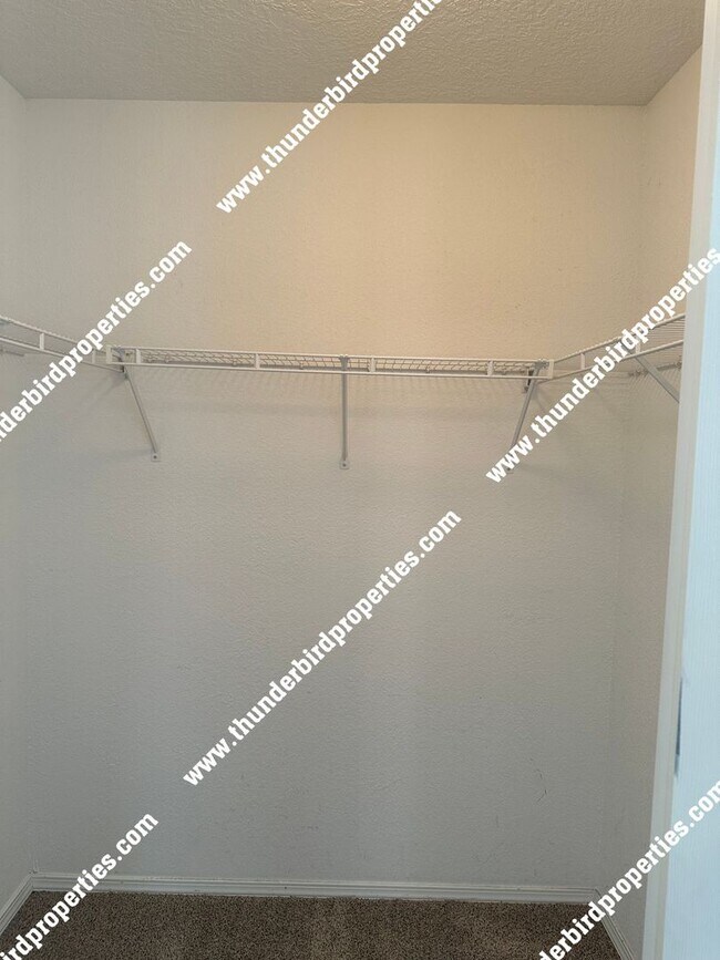 Building Photo - $500 off first months rent!!  Gated community near the base with refrigerated air