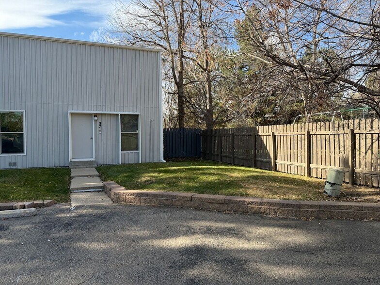 Building Photo - 8050 Niwot Rd