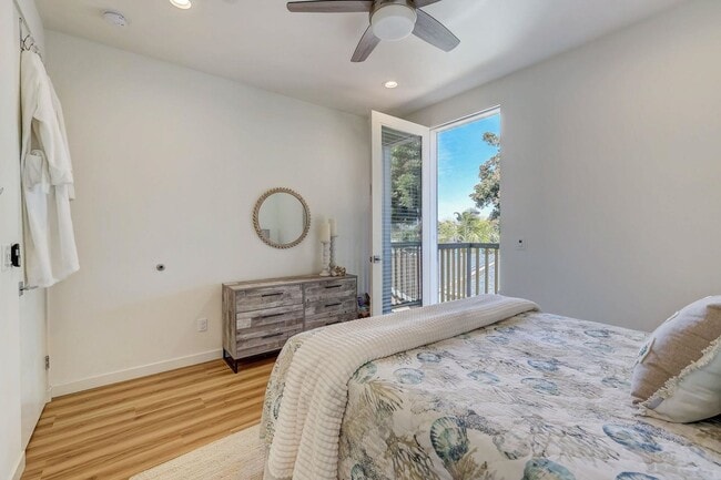 Building Photo - Available Modern Long Term Unfurnished home in Imperial Beach!