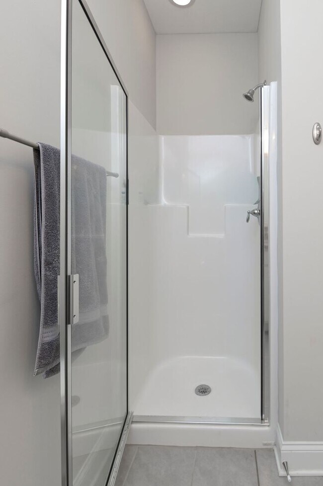 Building Photo - Lake View Living Near Lake Murray – Spacious 5BR Home w/ Boat Ramp & Docks