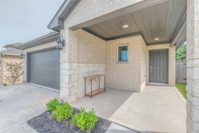 Building Photo - 1721 Succotash Oak Ct