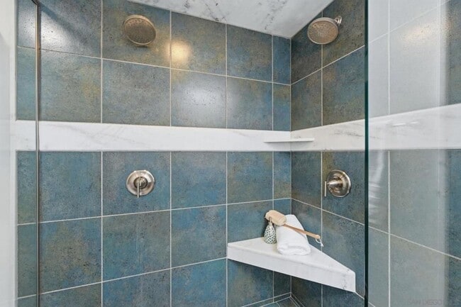 Building Photo - 867 Hollyhock Ct