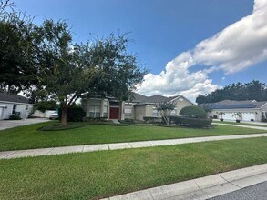 Building Photo - Beautiful 4 Bed 3 Bath Home in Sanford!