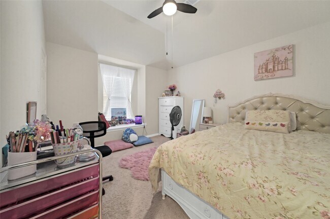 Building Photo - 8115 Spreadwing St