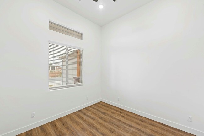 Building Photo - 2628 S 3210 E