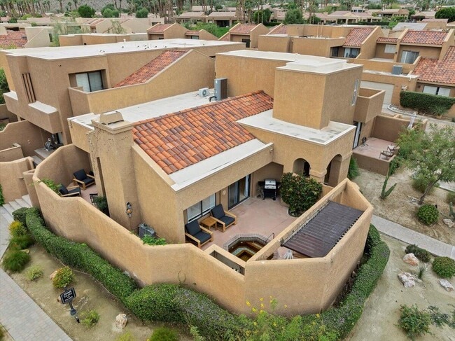 Building Photo - 73417 Foxtail Ln