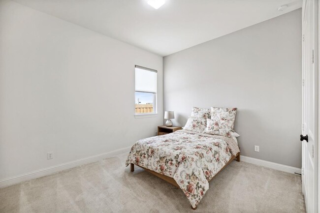 Building Photo - 20726 Via Giulia Ct