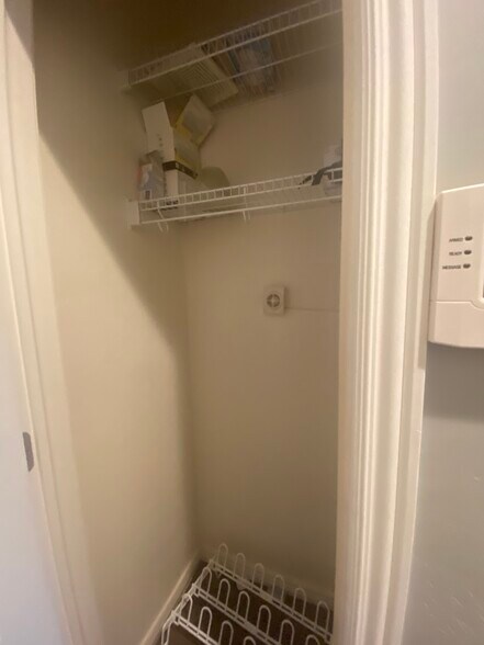 Building Photo - 1582 W 10 S