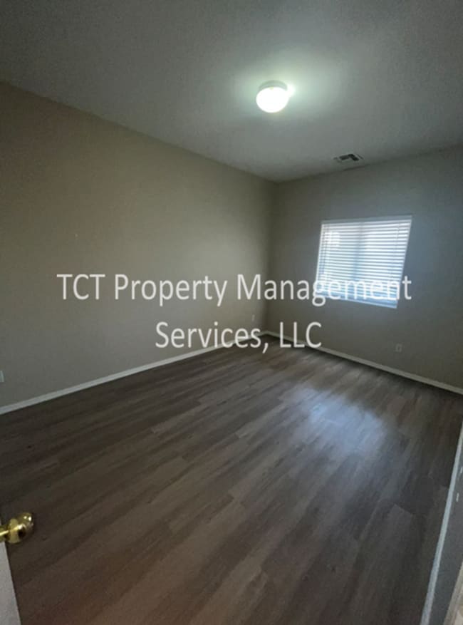 Building Photo - Newly updated 3 bed/2 bath in Sheely Farms