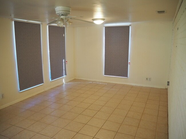 Building Photo - 118 Perkins Rd