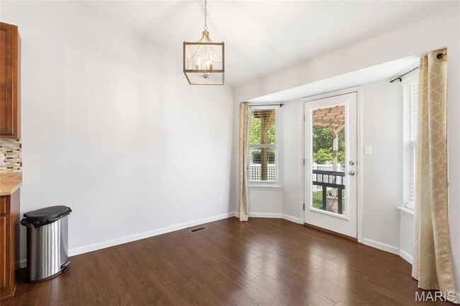 Building Photo - 209 Flint Brook Dr