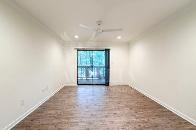 Building Photo - 413 New Kent Pl