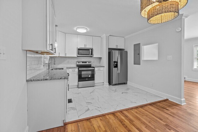 Building Photo - Newly Renovated Ranch Home In SE Raleigh! Pet Friendly!
