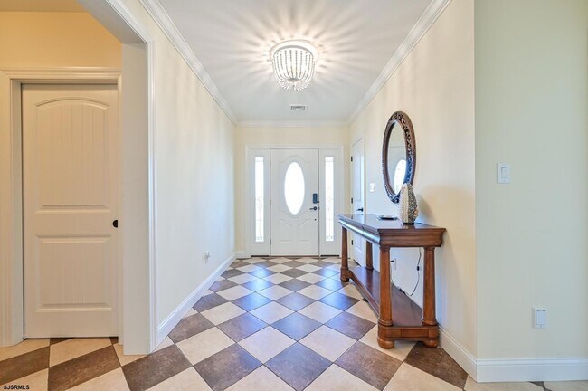 Building Photo - 400 17th St S