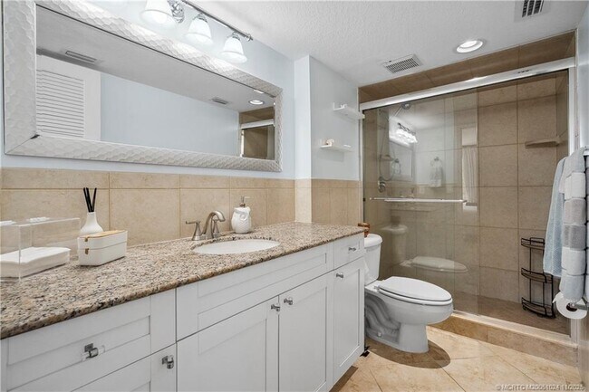 Building Photo - 10680 S Ocean Dr