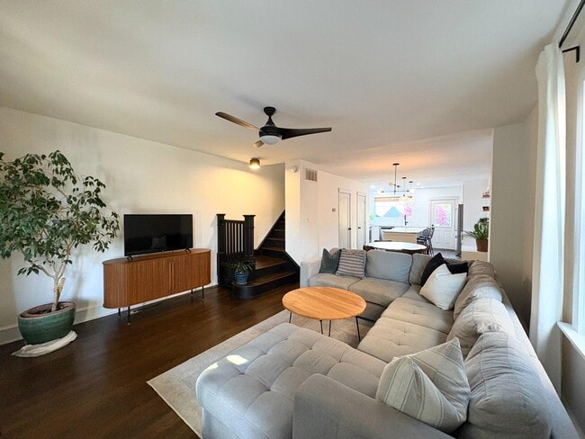 Building Photo - 4625 Silverwood St