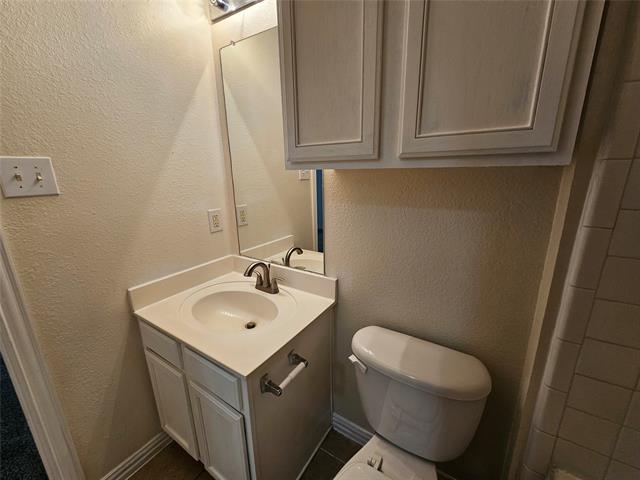 Building Photo - 212 Enchanted Ct