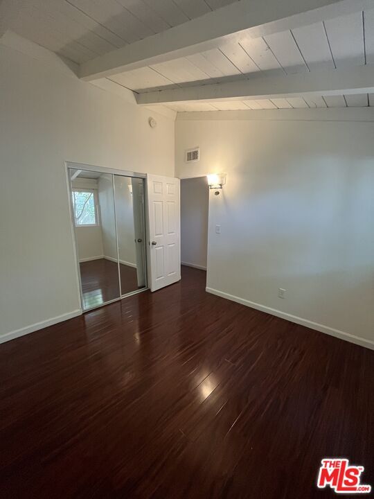 Building Photo - 8227 Lindley Ave