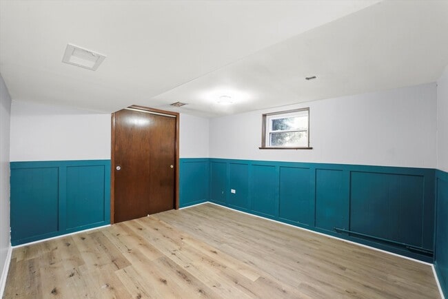 Building Photo - 3353 N Ozanam Ave