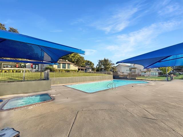 Building Photo - 2907 Country Pl Cir