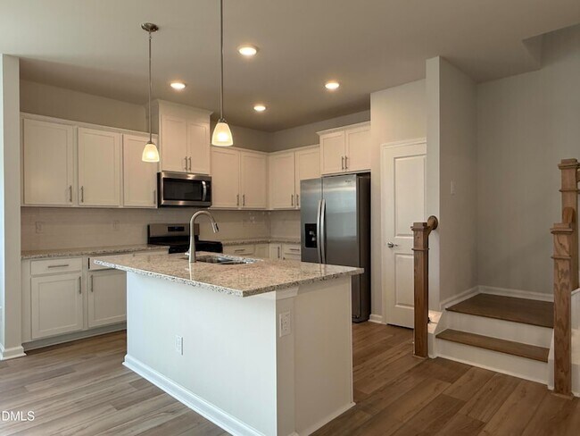 Building Photo - 5023 Reader Wy