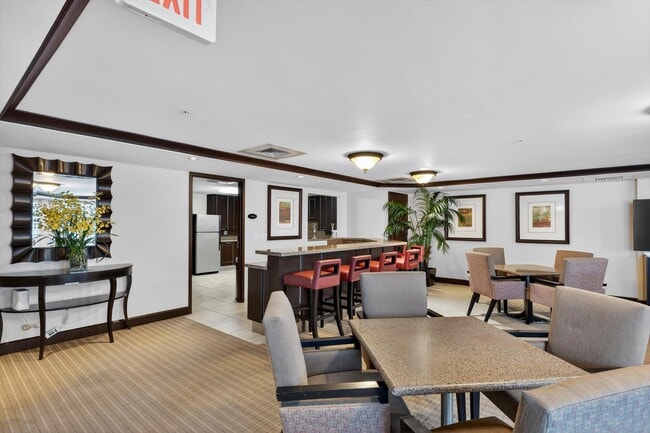 Building Photo - 801 Briny Ave