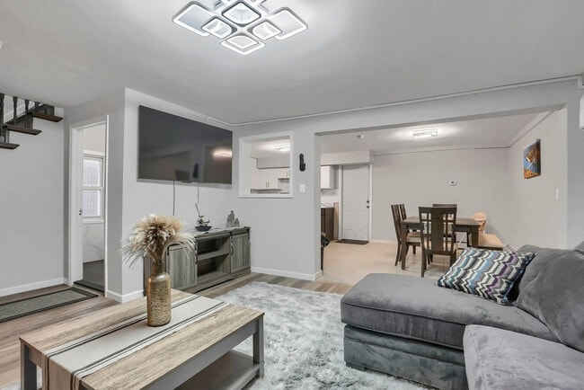 Building Photo - 763 Rte 9W