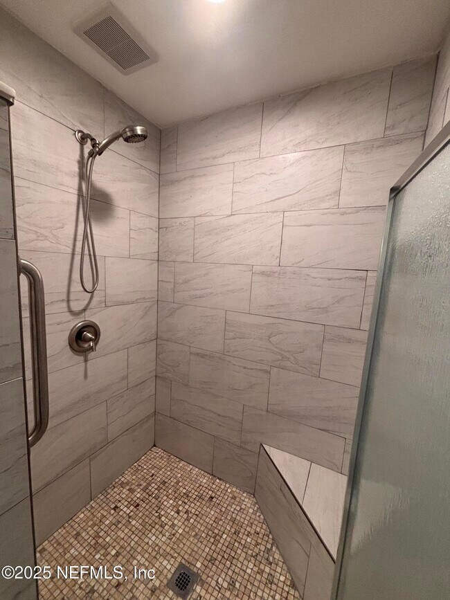 Building Photo - 15813 Butch Baine Dr