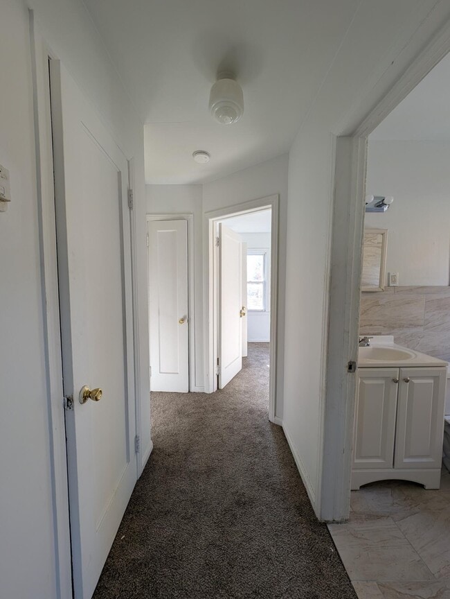 Building Photo - 529 Nebraska Ave