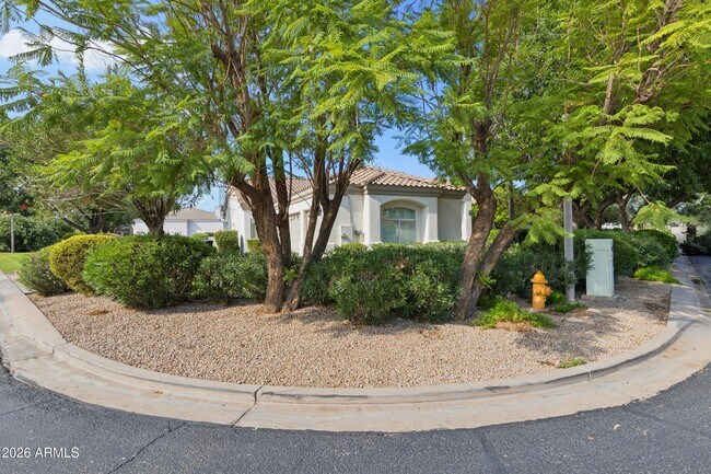 Building Photo - 1465 W Island Cir