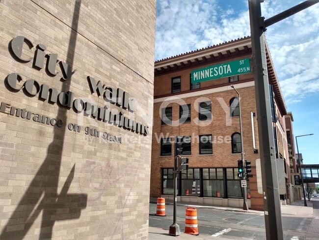 Building Photo - Available now - downtown Saint Paul Views - 1 Bed/1Bath Condo